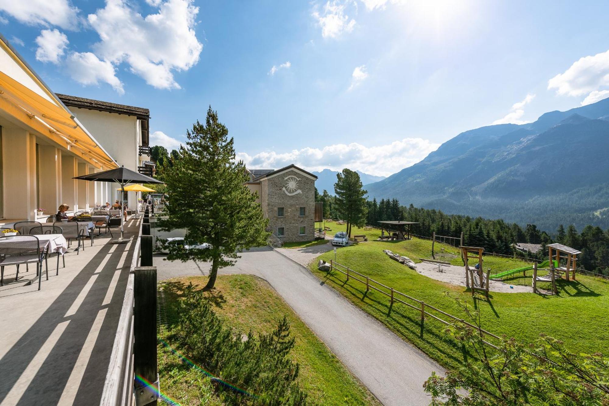 Randolins Familienresort St Moritz Exterior foto