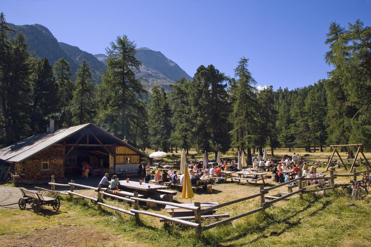 Randolins Familienresort St Moritz Exterior foto